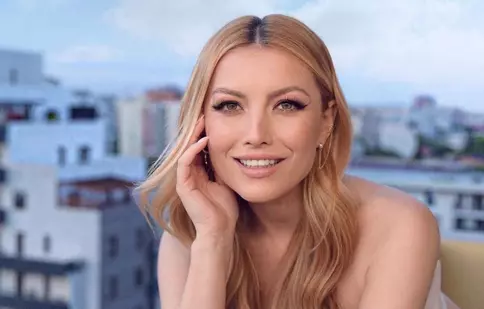 Ce dietă ține Elena Gheorghe. Câte kilograme are