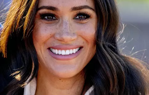 De ce și-a modificat Meghan Markle pagina de Wikipedia după ce l-a cunoscut pe Prințul Harry. Ce a vrut să ascundă