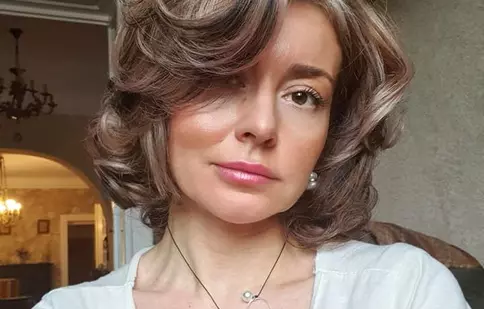 Alexandra Velniciuc a trecut prin momente grele în timpul unui spectacol, după ce a leșinat pe scenă. „Aveam niște dureri infernale”