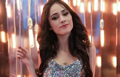Andra Gogan, pe covorul roșu la premiera serialului „High School Musical”, de la Los Angeles