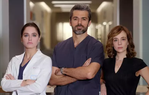 AXN aduce sezonul al doilea din „Doc - În mâinile tale”: După pierderea memoriei, doctorul Andrea Fanti se confruntă cu pandemia