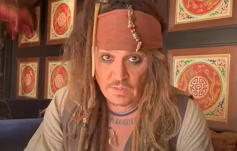 Johnny Depp ar putea reveni în noua serie „Pirații din Caraibe”. Ce știm până în acest moment despre posibila sa redistribuire