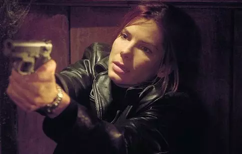 Filme la TV azi, 17 ianuarie: „Minți diabolice”, „Dictatorul”, „Bodyguard”, „A fost odată-n Soho”