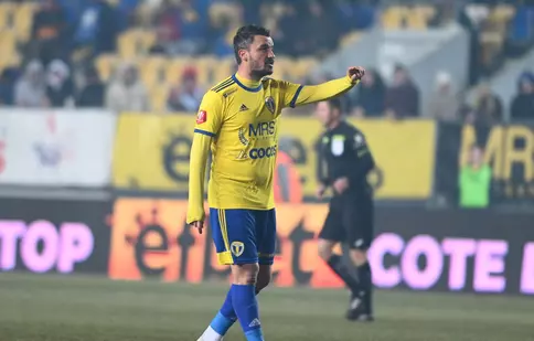 Cine transmite Petrolul - CFR Cluj, derby-ul etapei a 27-a din Liga 1