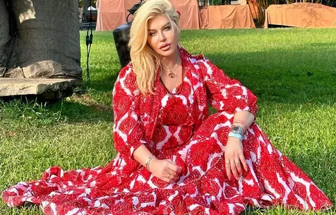 Loredana a plecat din țară împreună cu fiica sa. De ce și-a anulat toate concertele. „A renunțat”