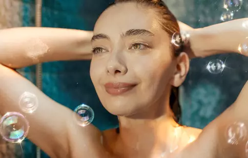 Actrița Neslihan Atagül vine la Netflix primăvara aceasta, aflați în ce producție
