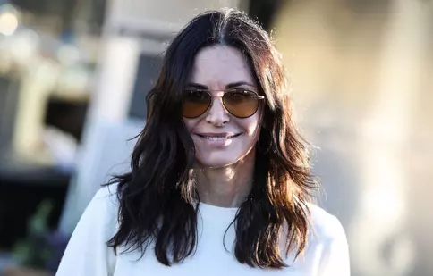 Courteney Cox, virală pe internet. Gestul uimitor făcut în plină stradă de actrița din „Prietenii tăi”