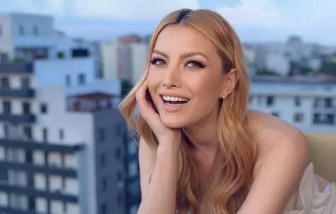 Elena Gheorghe a terminat filmările pentru „Vedeta familiei”, sezonul 2. Unde o vom mai vedea la TV? „În viaţă trebuie să laşi portiţe deschise”. EXCLUSIV