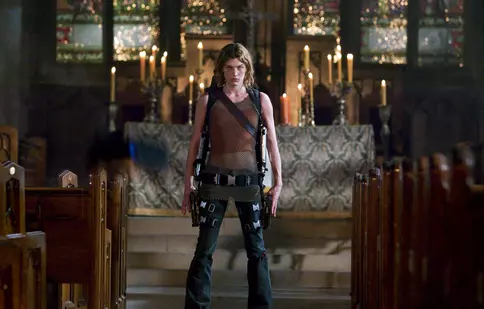 Filme la TV azi, 13 aprilie: „Resident Evil 2: Ultimul război”, „Parfumul: Povestea unei crime”, „Ava”, „Closer - Ispita”