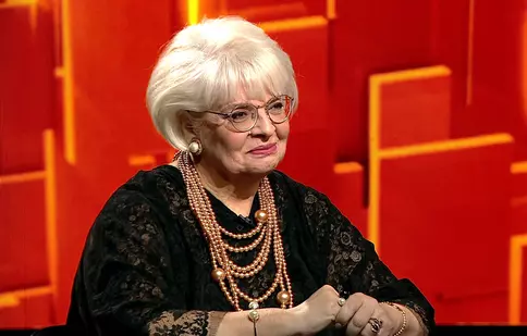 Irina-Margareta Nistor, la 40 de întrebări cu Denise Rifai. „Ce ați da pentru o iubire ca-n filme?”