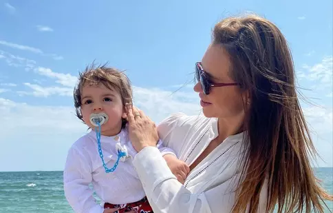 Magda Pălimariu, prima vacanță cu băiețelul ei la Marea Neagră. „Mă topesc când văd cât de fericit este mereu”