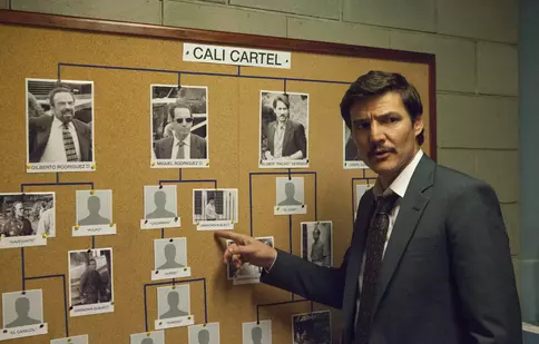 „Narcos”, serialul de la Netflix, intră pe micul ecran. Pe ce post și de când îl vom putea vedea
