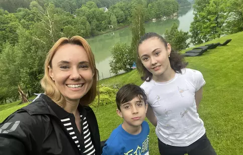 Oana Ioniță trece prin clipe cumplite după divorțul de Florin Budnaru. Propriul fiu refuză să o vadă: „Este o traumă!”