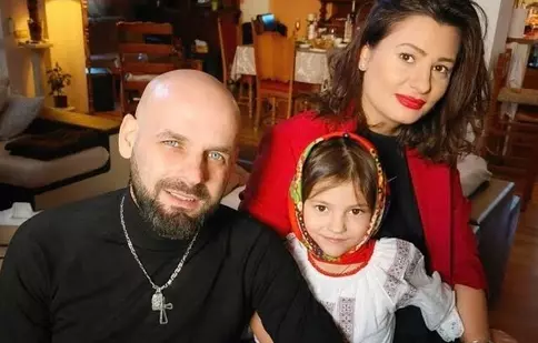 Fiica lui Nosfe, a doua aniversare fără tată. Ce mesaj dureros a transmis soția artistului: „Iubitule, mulțumesc pentru cel mai frumos cadou”