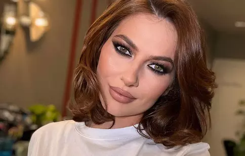 Cum arată inelul pe care Lidia Buble l-a primit de la Horațiu Nicolau. S-a pozat, din nou, cu bijuteria pe deget