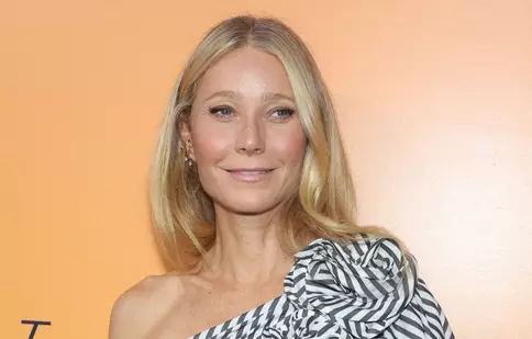 Gwyneth Paltrow, fotografie specială alături de fiica ei, Apple. Cine mai apare în imaginea de colecție