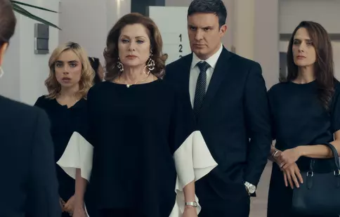 Leticia Calderon s-a mutat la Netflix! Celebra telenovelistă are rol negativ în serialul „Yeni, mama-surogat” 