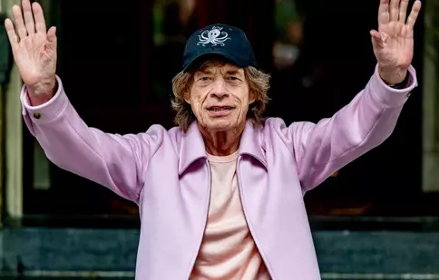 Mick Jagger a împlinit 80 de ani! Artistul, în formă maximă alături de fiul său de 6 ani