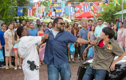 Filme la TV azi, 18 iulie: „Un poliţist şi trei sferturi”, „Scapă, dacă poți 2: Turneul campionilor”, „Talentatul domn Ripley”