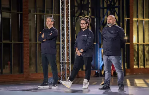 Chefii își formează echipele la Chefi la cuțite 2023, sezonul 12. Emoții pentru concurenții din bootcamp, la proba eliminatorie a sezonului