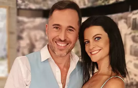 Dinu Maxer a cheltuit o mică avere pentru inelul de logodnă oferit Magdalenei. Bijuteria este din aur și are diamante