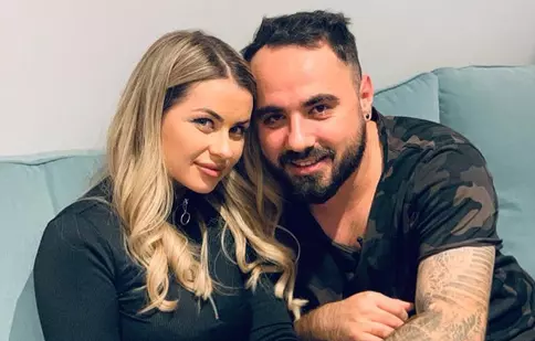 Emi de la Noaptea Târziu, secretul căsniciei sale. Ce regulă există în relația lui cu soția sa, Mădălina