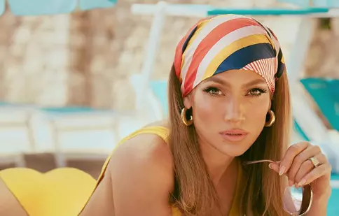 Jennifer Lopez, ședință foto uluitoare la 54 de ani. Soția lui Ben Affleck s-a pozat din nou în lenjerie intimă