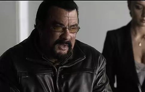 Filme la TV azi, 11 septembrie: „Pe urmele lui Salazar”, „Ziua în care s-a oprit Pământul”, „Îngerul răzbunător”, „Agenții de rezervă”