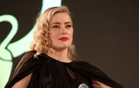 Amber Heard, fosta soție a lui Johnny Depp, este însărcinată pentru a doua oară. Cine este tatăl copilului
