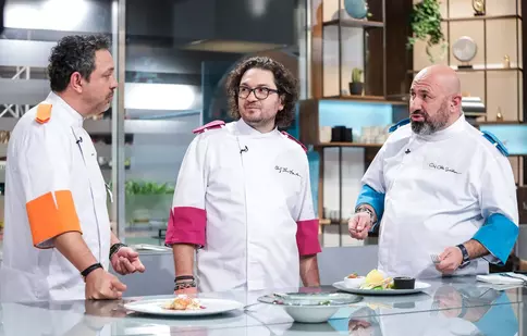 Finala „Chefi la cuțite” 2023, sezonul 12. Când e programată ultima ediție a emisiunii culinare cu cei trei jurați