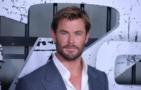 Chris Hemsworth se antrenează din greu pentru a  intra din nou în rolul lui Thor. Cum arată acum actorul