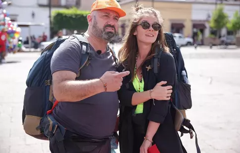 Cum se înțelege Cătălin Scărlătescu cu părinții iubitei sale, Doina Teodoru. Actrița este mult mai tânără decât el
