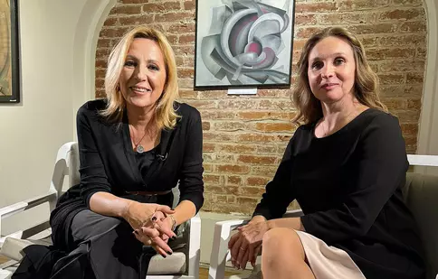 Irina Păcurariu aduce un nou sezon „Rețeaua de idoli” la TVR 2. Cine este primul invitat