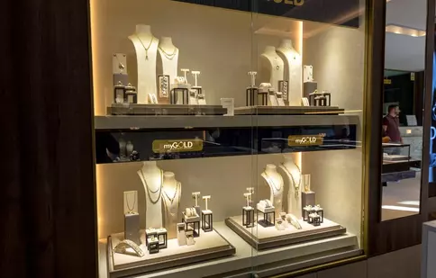 Cauți bijuterii elegante? MoneyGold este partenerul tău de încredere