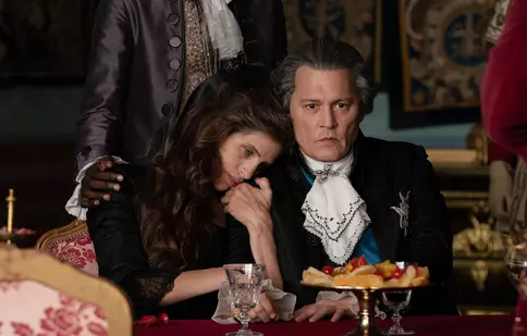 „Jeanne du Barry” a ajuns în cinema. Toate detaliile despre filmul cu Johnny Depp și Maïwenn