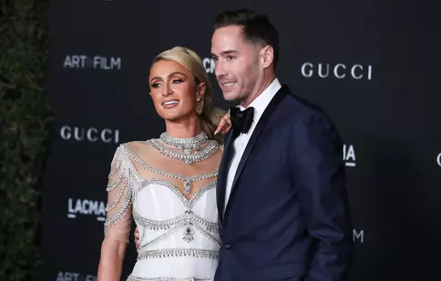 Paris Hilton a devenit mamă pentru a doua oară. Ea și soțul ei au acum o fetiță