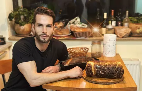 Randi, specialist în muzică. Și în cozonaci. „În ultima vreme am gătit doar muzică în tigăi”. EXCLUSIV