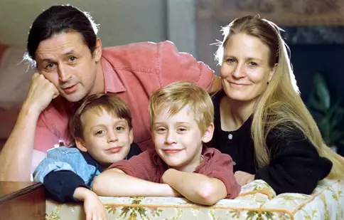 Totul despre părinții lui Macaulay Culkin. Actorul din „Singur acasă” își acuză tatăl de abuz