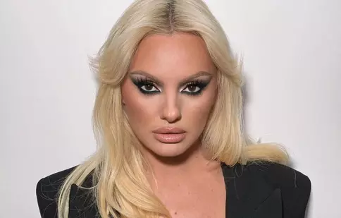 Alexandra Stan, imagini emoționante din copilărie. Cânta pe scenă la doar câțiva ani și fascina publicul