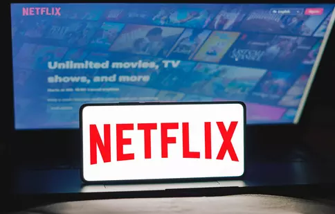 Cât costă abonamentele la platformele de streaming în România în 2024. SkyShowtime se scumpeşte și lansează şi o variantă cu reclame