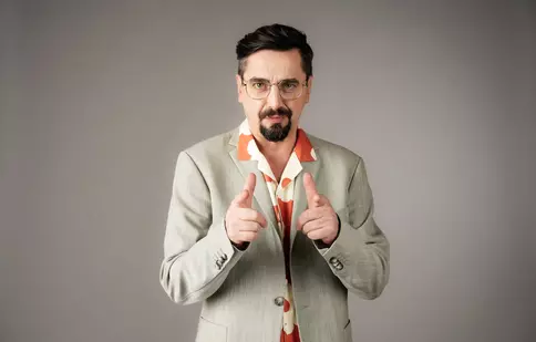 Premiera la iUmor, sezonul 16! Cosmin Natanticu a dezvăluit detalii din culise. „Trebuie să venim cu tot felul de argumente”