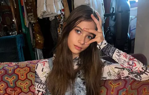 Mikaela, fiica Iuliei Albu, a împlinit 14 ani și s-a transformat într-o adolescentă frumoasă foc