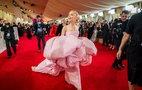 Covorul roșu de la Premiile Oscar 2025. Unde poți vedea live sosirea vedetelor