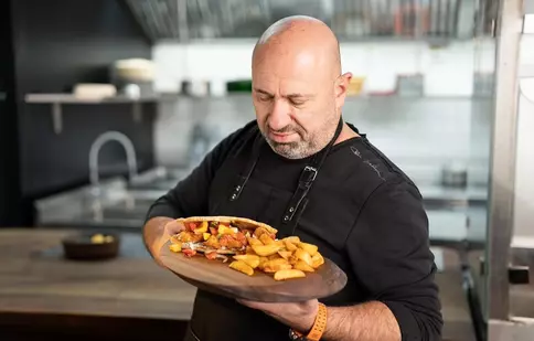 Ce tradiții respectă vedetele de Paște. Obiceiul de la care chef Cătălin Scărlătescu nu se abate