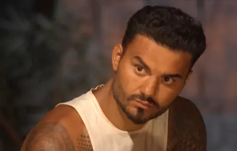 Jador și-ar fi dorit să devină profesor universitar, nu cântăreț. Ce studii are, de fapt, fostul concurent de la „Survivor All Stars”
