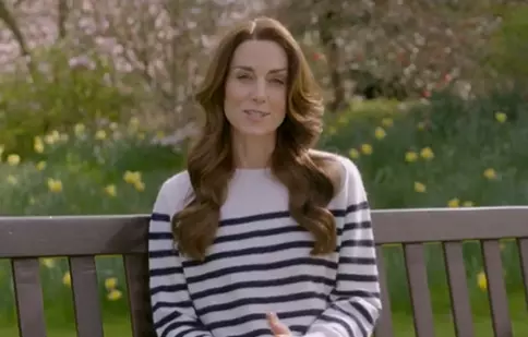 Kate Middleton, gest special pentru fanii care i-au transmis mesaje de susținere. Prințesa a încălcat o regulă de dragul lor