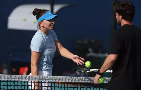 Simona Halep, din nou pe terenul de tenis! Ce post TV transmite în direct primul meci al româncei de la turneul WTA de la Miami