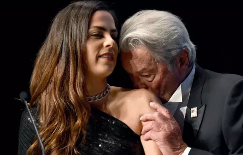 Cine va moșteni averea de 200 de milioane de euro a lui Alain Delon. Actorul a menționat clar cum va fi împărțită