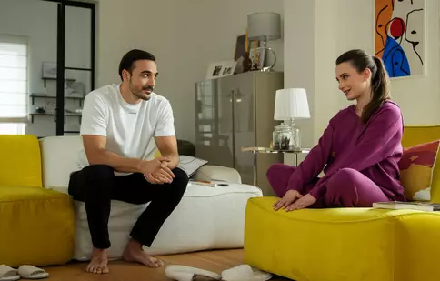Schimbare în grila Antena 1. Ce serial va difuza postul după finalul „Lasă-mă, îmi place! Camera 609”