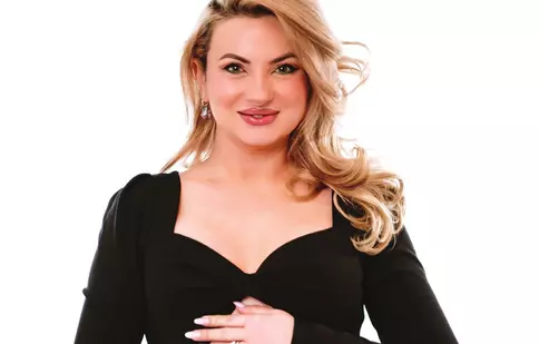 Loredana Iordache, gata de un rendez-vous special! „Sunt convinsă că voi trăi nişte sentimente de neegalat”. EXCLUSIV